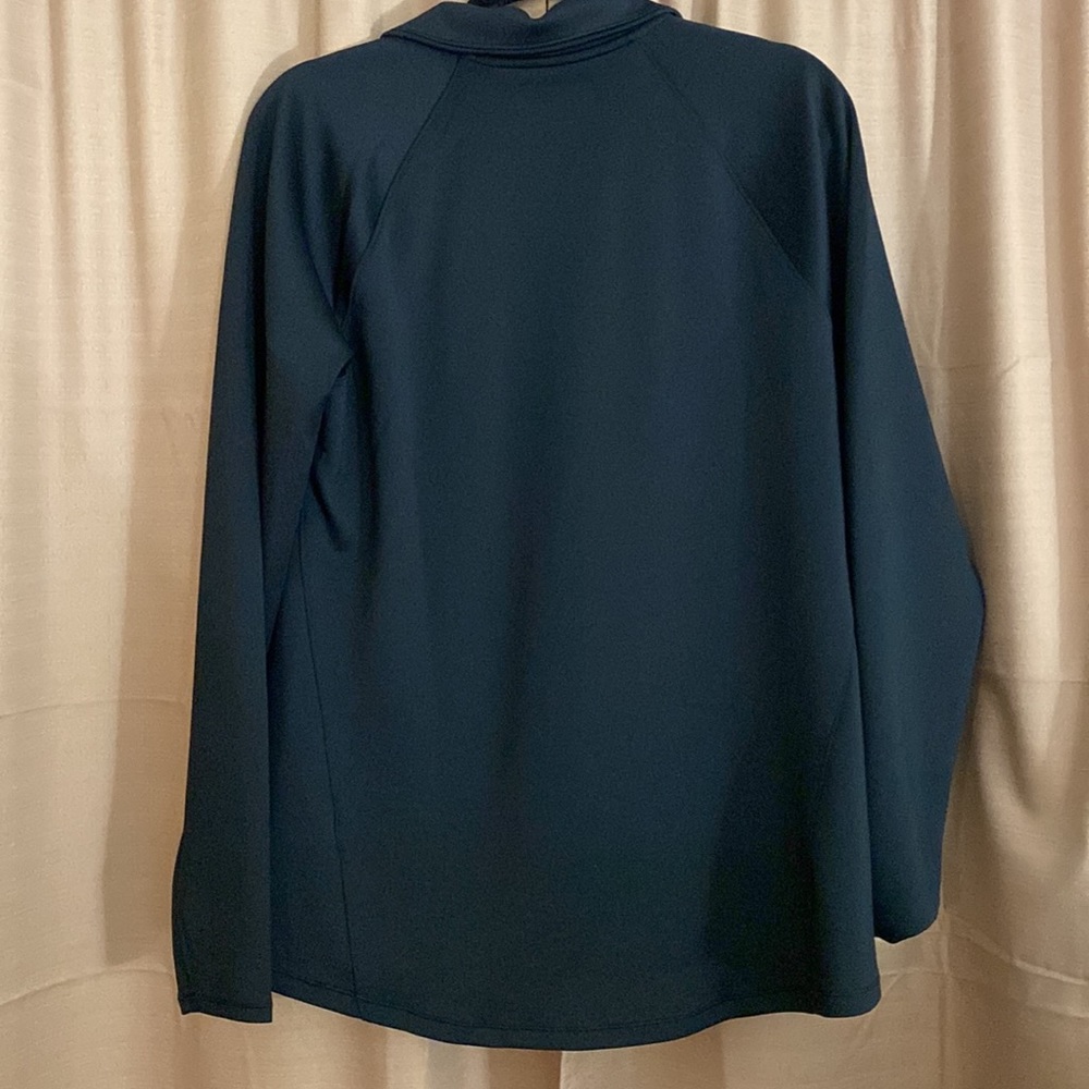 Under Armour pullover - Picture 2 of 3